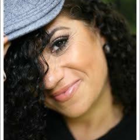 Meet your Posher, irisincorporated - Picture 7 of 16